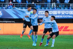 韦世豪转会山东鲁能：告别蓉城，开启新征程