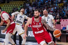 朱利叶斯-兰德尔续约森林狼，新赛季期待辉煌表现